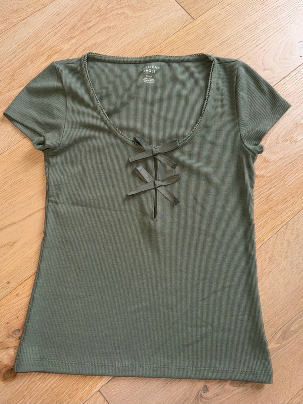 American Eagle Fall Ribbed Tee - Picture 2 of 2